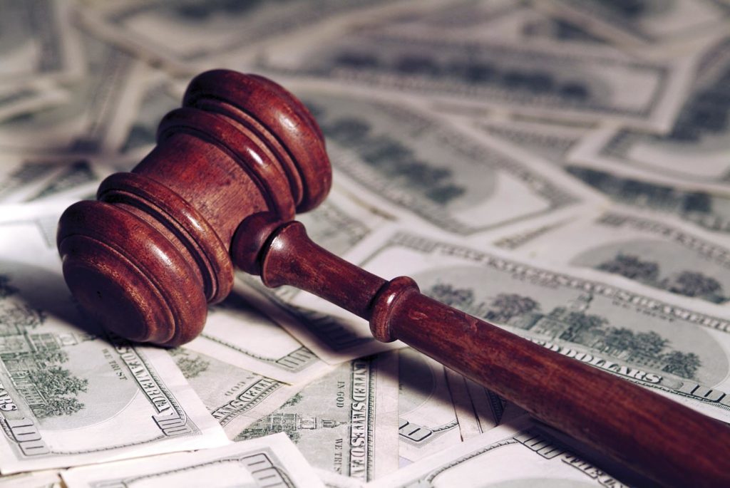 how much does a personal injury attorney charge