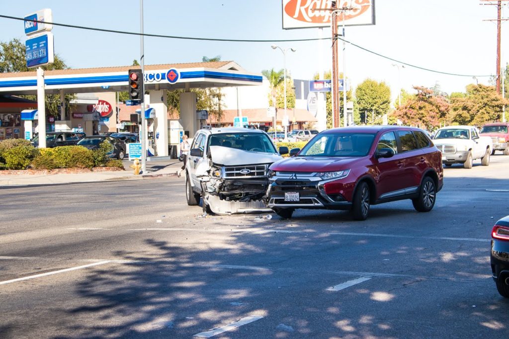 lesiones en las costillas por accidente de tráfico