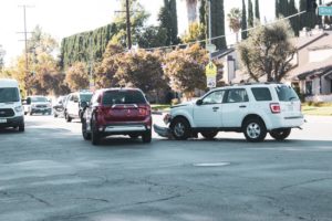 Fresno, CA - Motociclista herido de gravedad en un accidente en la Avenida Norte